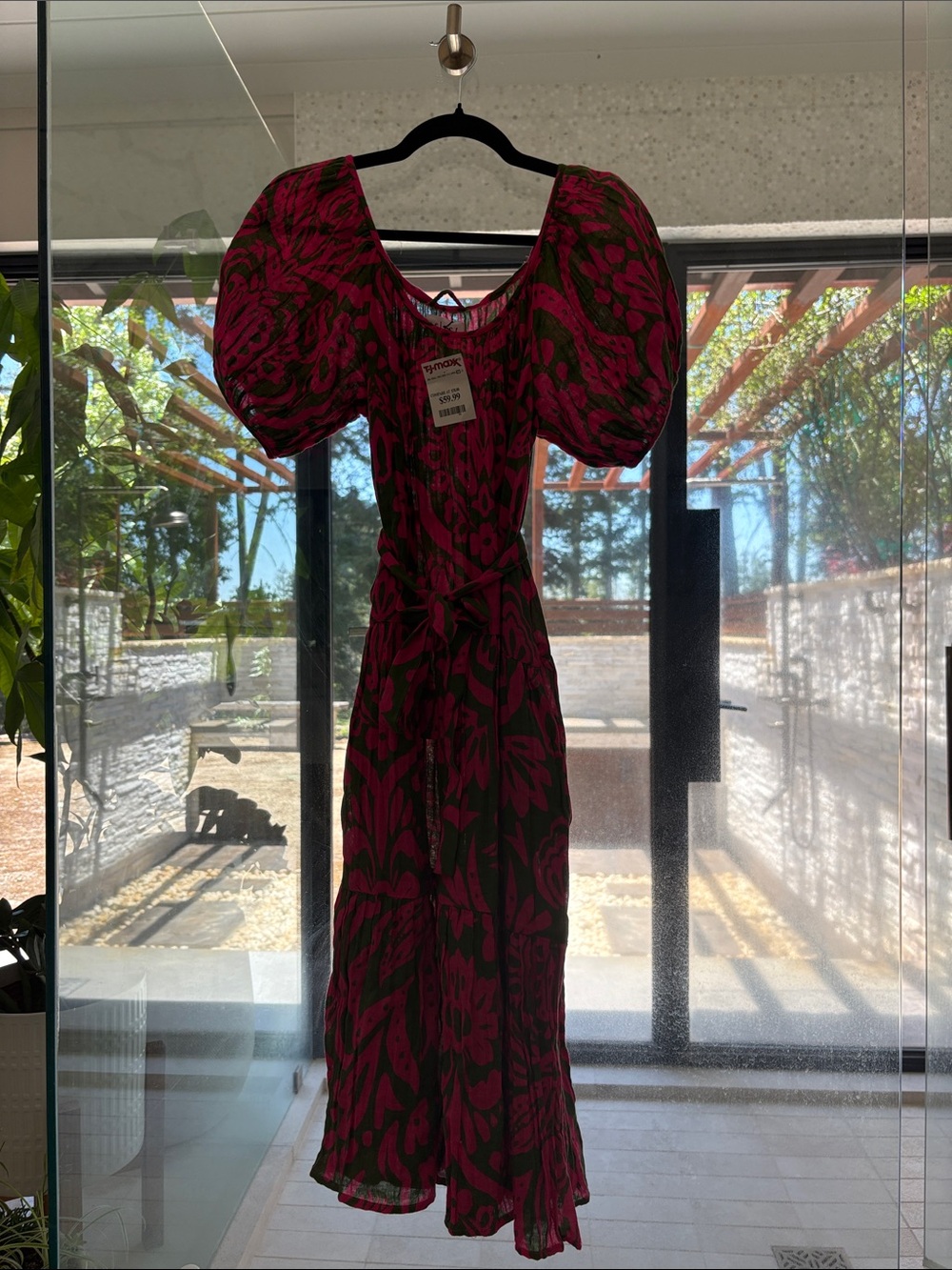 Women’s Pink and Black Floral Puff-Sleeve Midi Dress